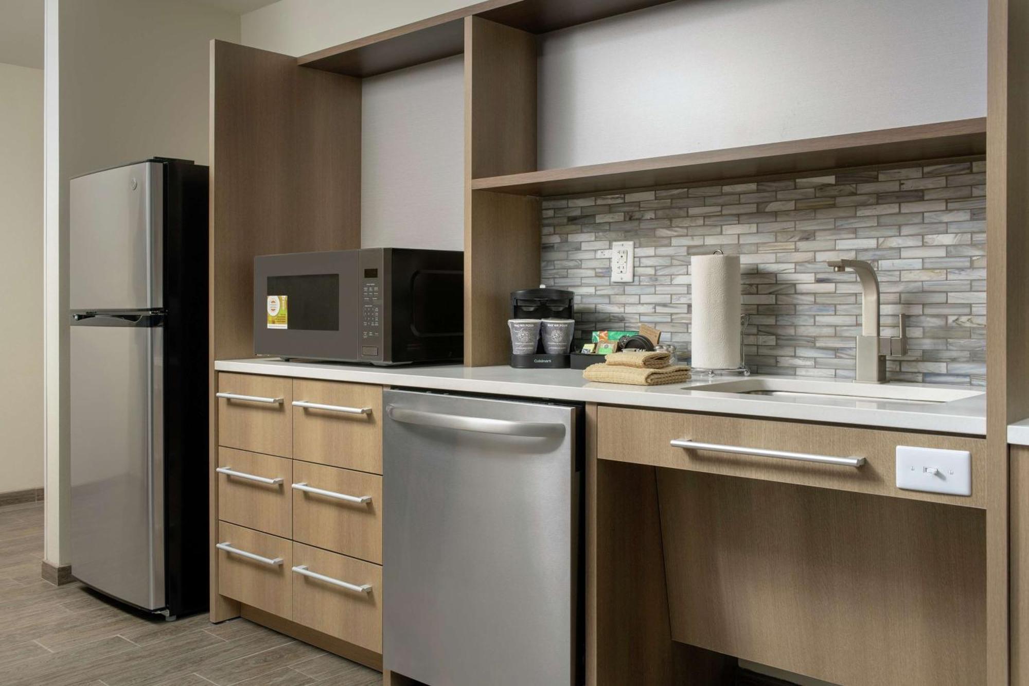 Home2 Suites By Hilton Edison Extérieur photo