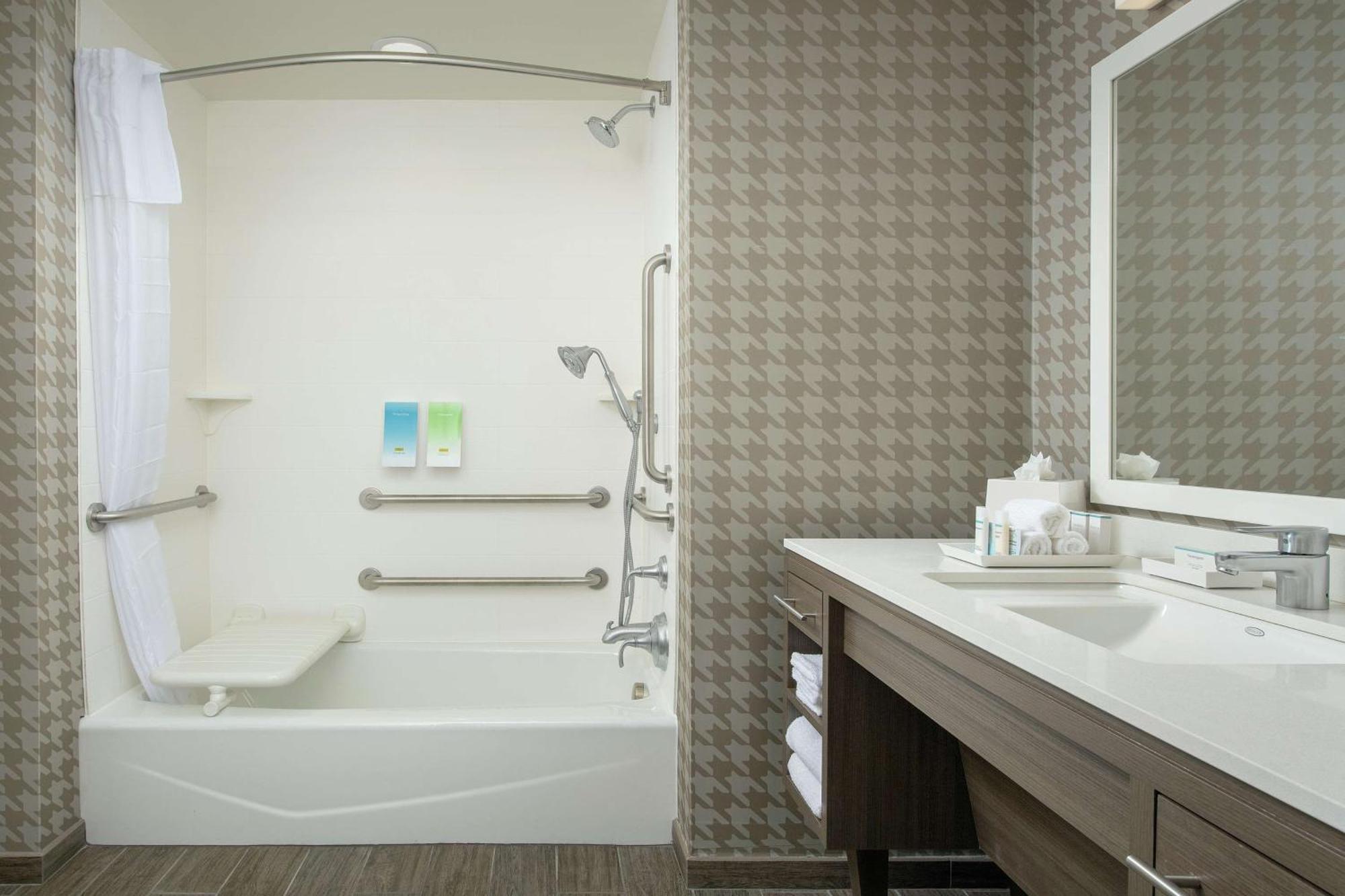 Home2 Suites By Hilton Edison Extérieur photo
